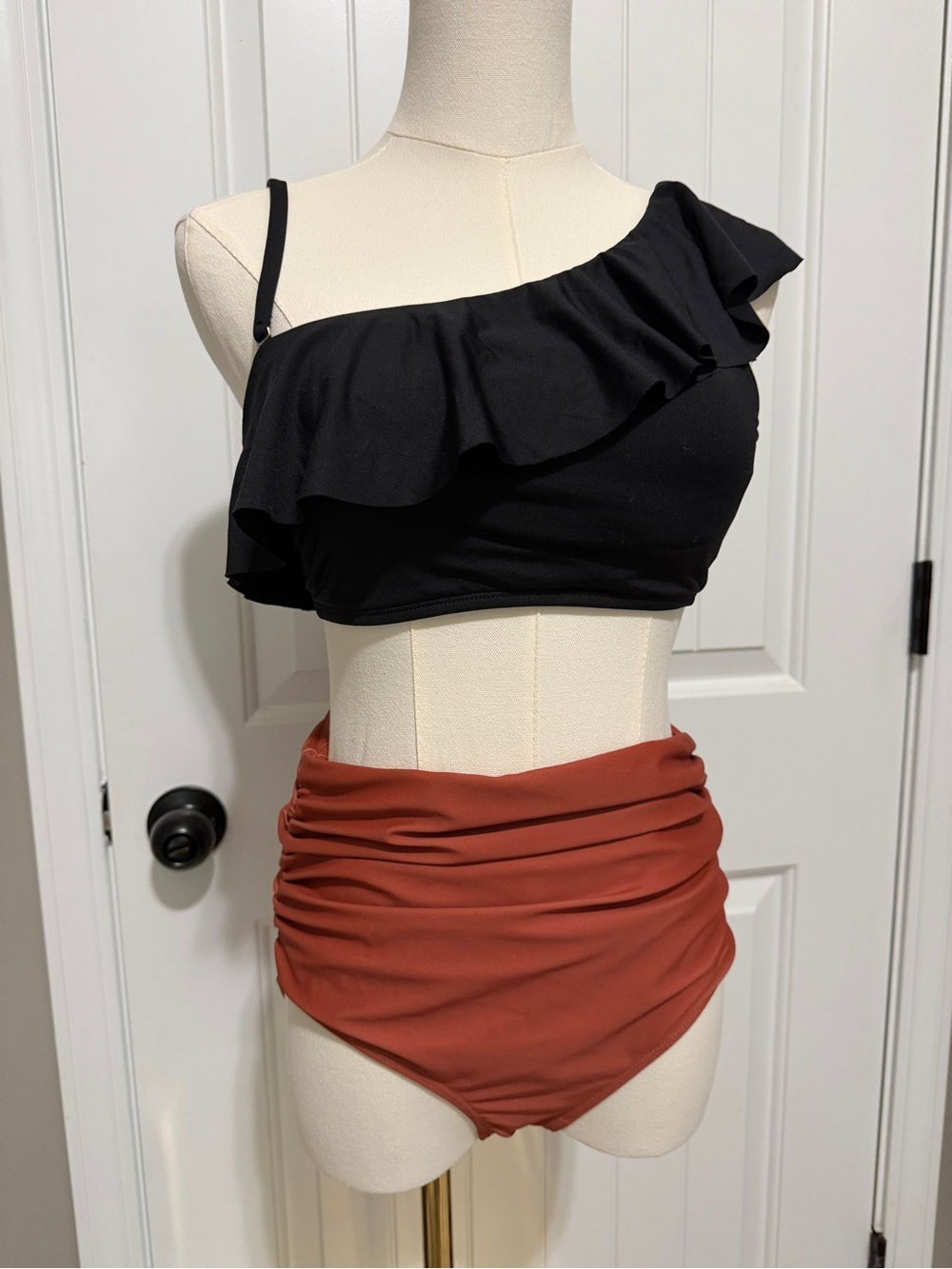 Women’s bathing suit